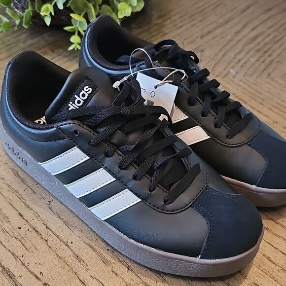 Adidas VL Court Base Size 5.5 NWT - Picture 3 of 11